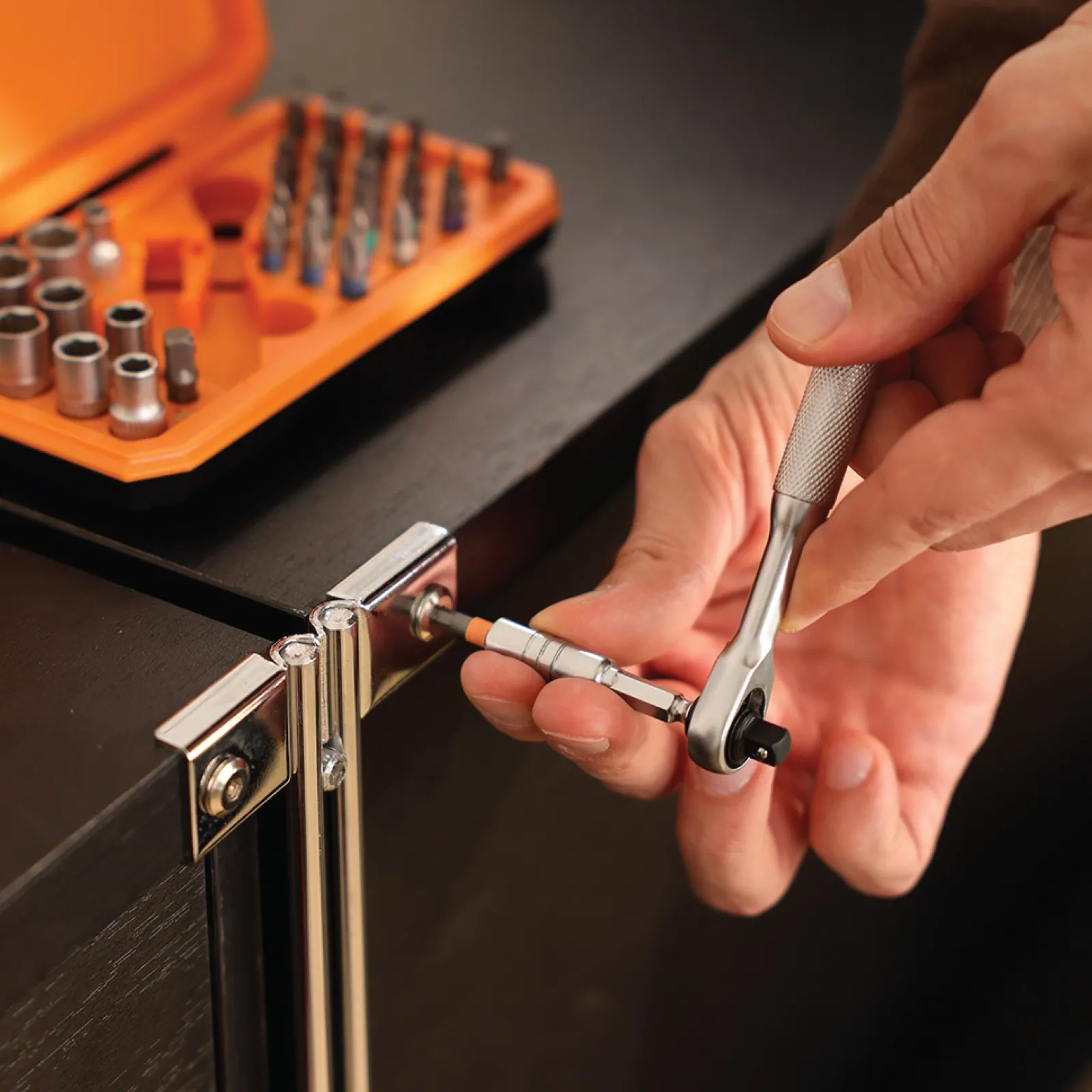 Green Lion Green Lion 42-IN-1 Ratchet Socket Set – Black