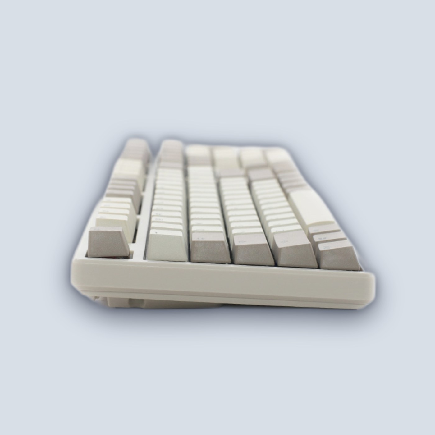 Ducky Origin Vintage Cherry Red Switch (Hebrew/English) Mechanical Keyboard — image 2