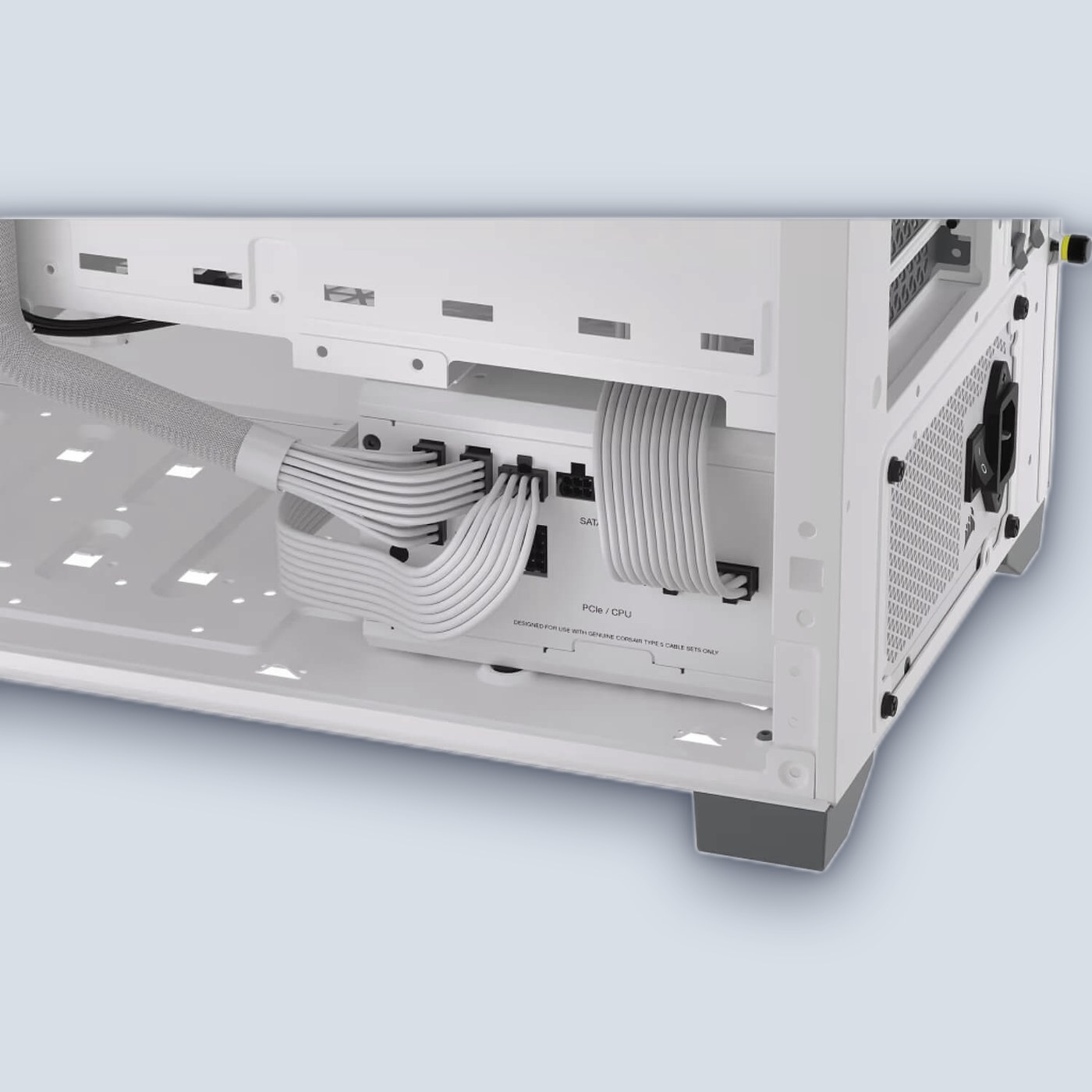 Corsair PSU 750W RM750x SHIFT 80+ Gold Fully Modular White Power Supply — image 4